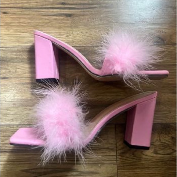Pink fluffy heels - Picture 2 of 2